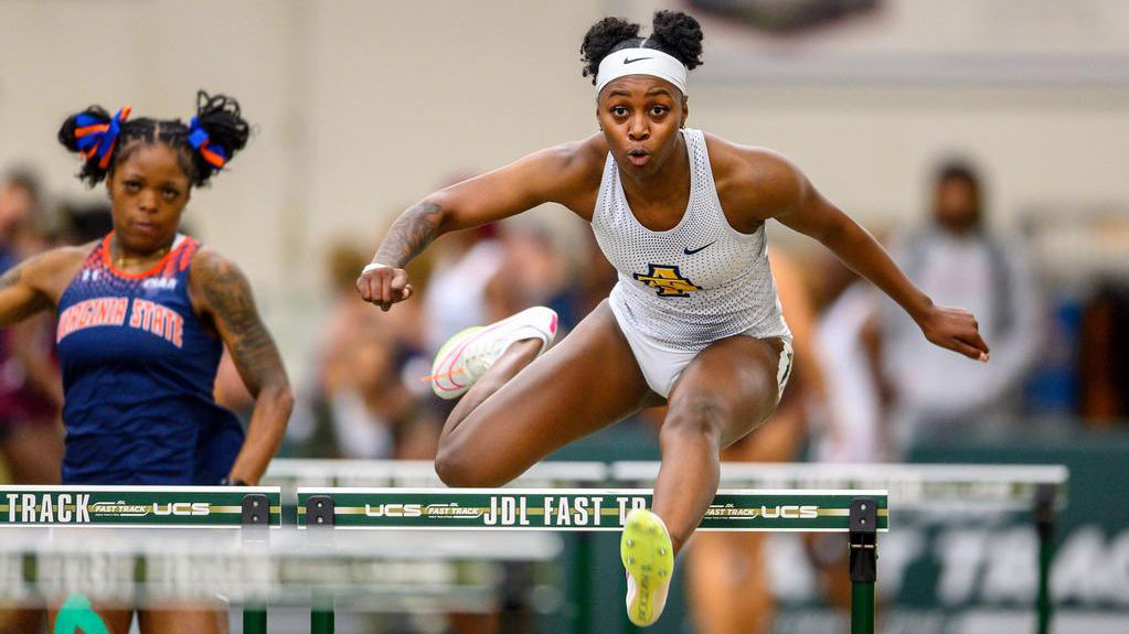 CAA Indoor Track & Field Weekly Awards – Dec. 12
