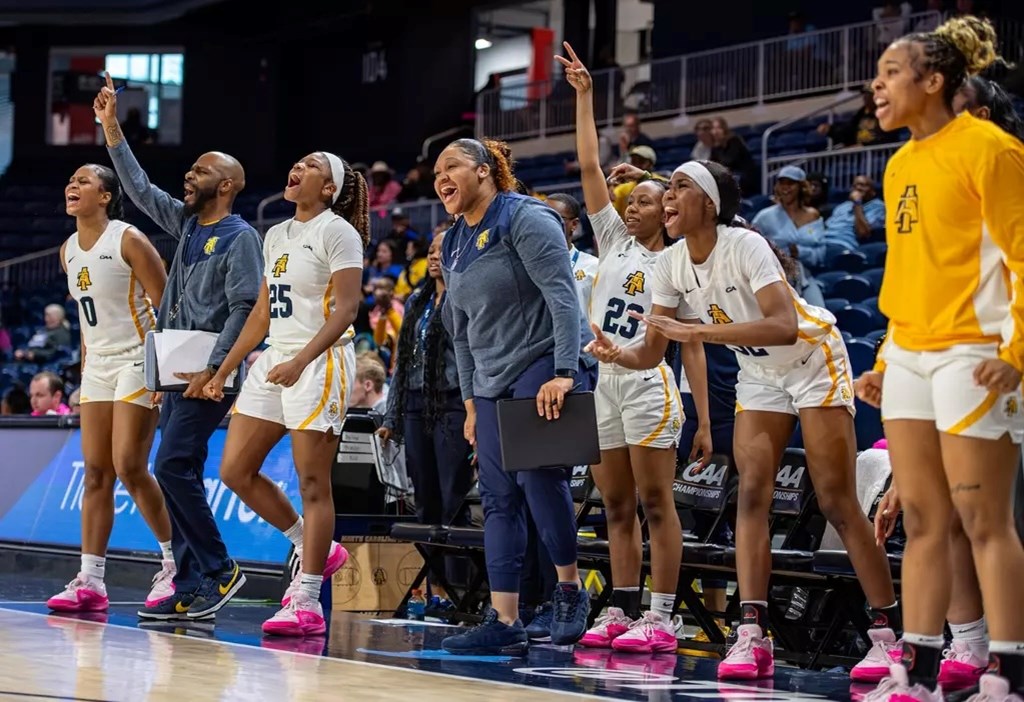 #CAAHoops WBB Notebook - Nov.4