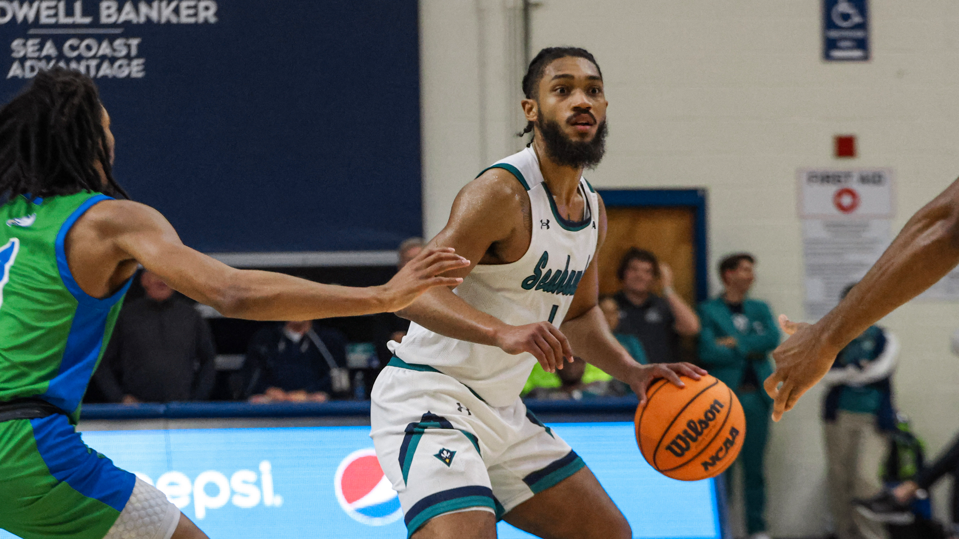 CAA Men's Basketball Weekly Awards - Dec. 23